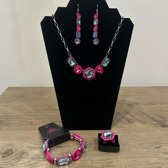 paparazzi Jewelry - NWT Paparazzi 4 Pc Pink and Blue Necklace Set